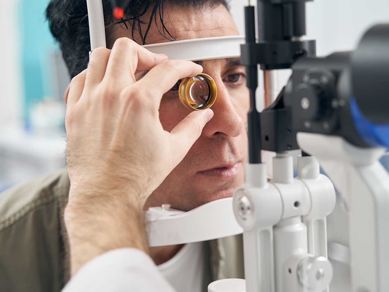 Глаукомата уврежда първо периферното зрение