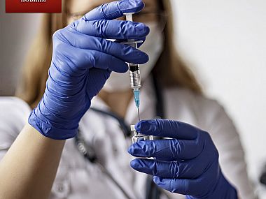 Имунизационният кабинет в УМБАЛ „Лозенец“ разполага с всички видове ваксини срещу COVID-19