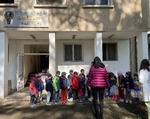 Имахме гости. Малки, любознателни, лъчезарни. 
