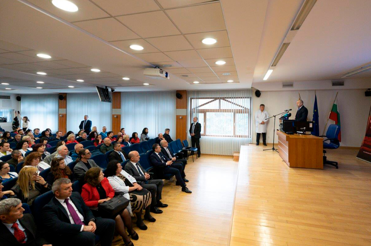 Президентът Румен Радев откри Академията по планинска медицина в болница „Лозенец“