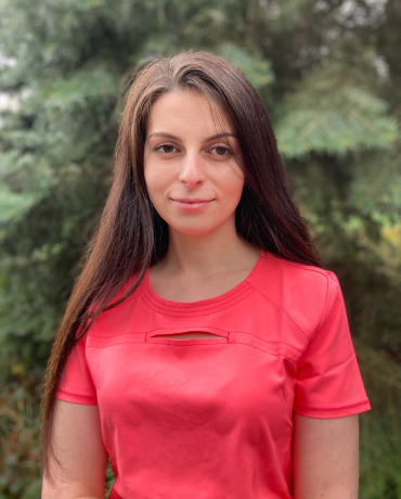 Нели Мангарова