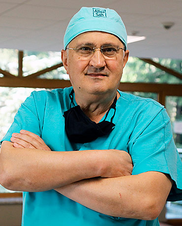 Д-р Кирил  Асенов 